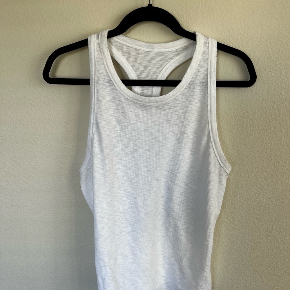Vuori Sunrise High Neck Tank in White, Size Large